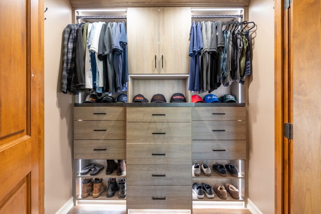Newprot Beach closet design for Reach in closet.