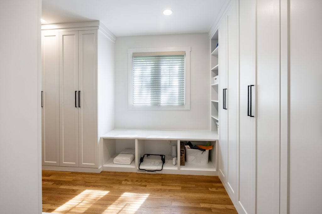 Image of Irvine homeowner's entry way with a custom mudroom storage solution.