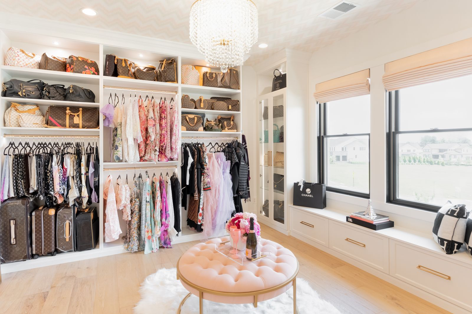 Boutique & Walk-in Closets