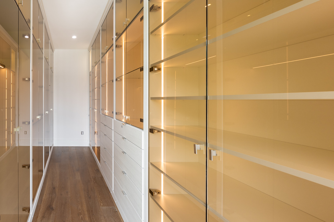 02DE54E4-C6C0-4025-94EF-6D72CA803984_1_105_c