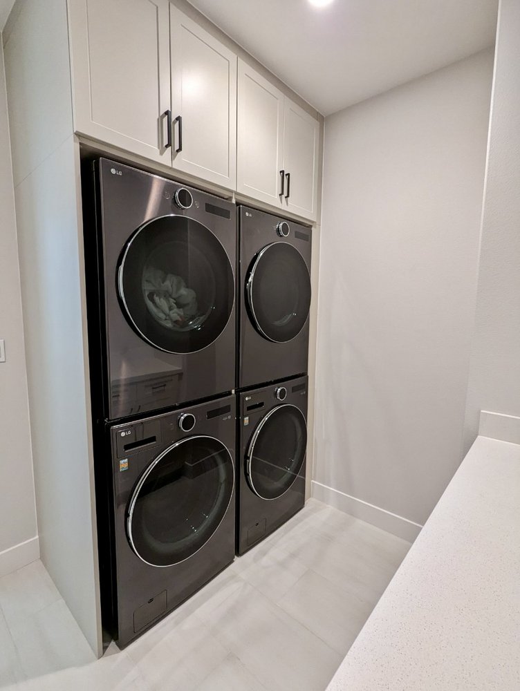 A19B3452-6059-406E-B126-F300A0BA7BC8